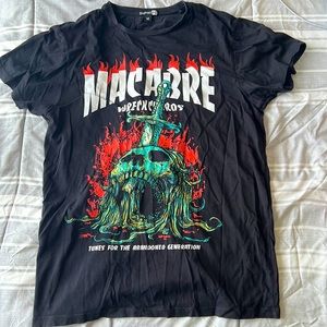 Black shirt